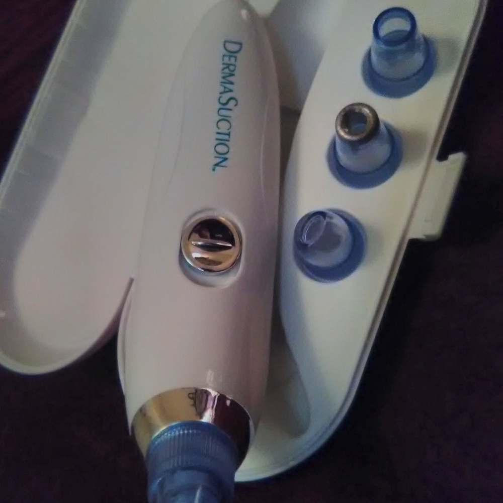 Derma Suction w/case 2 For 1!